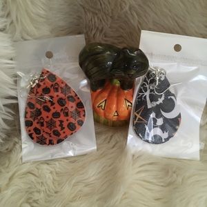 Halloween tear drop earrings spiderwebs pumpkins
